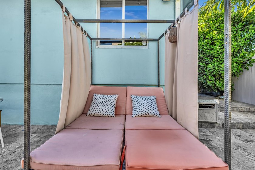 Welcome to your own tropical paradise in this E Oakland Park - photo 50