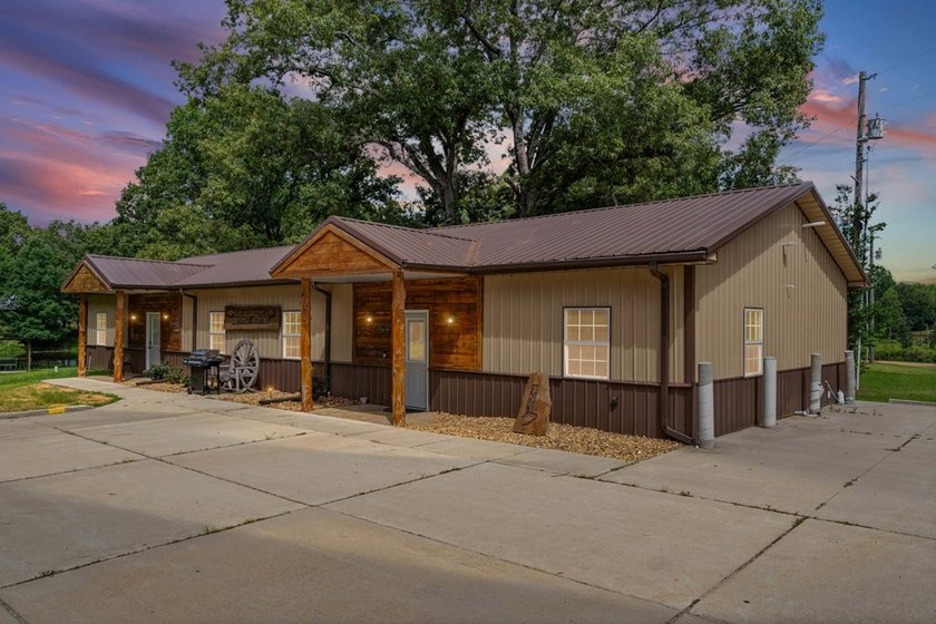 Rare opportunity to own a fully furnished duplex on - photo 2