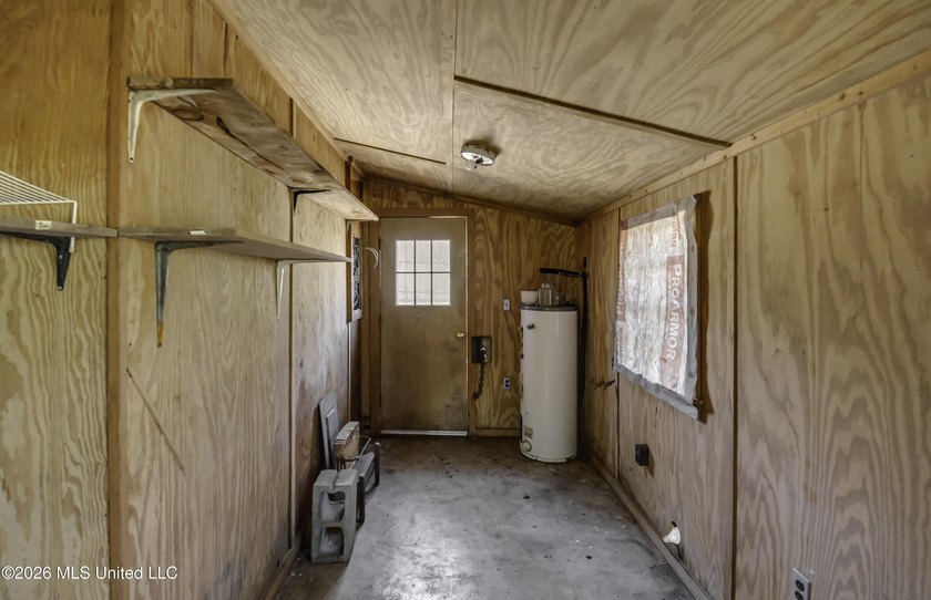 Located just outside of Port Gibson, this 44.16+/- surveyed acre - photo 12