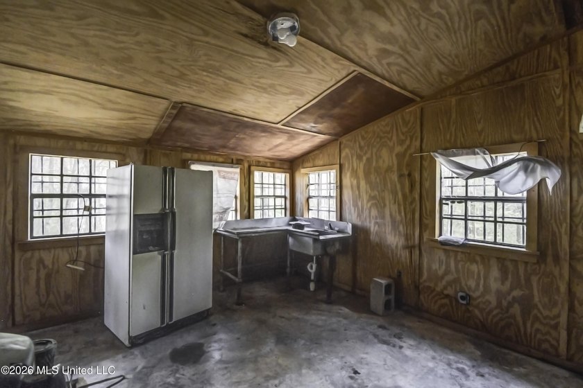 Located just outside of Port Gibson, this 44.16+/- surveyed acre - photo 14