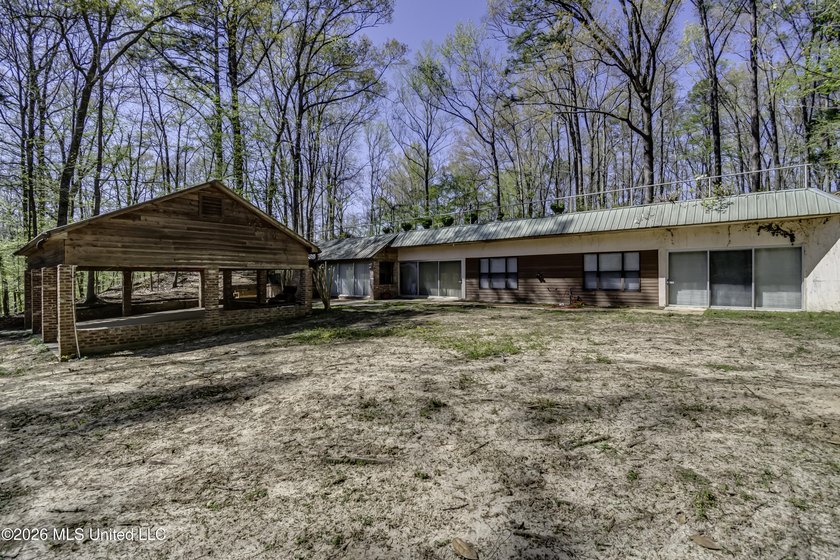 Located just outside of Port Gibson, this 44.16+/- surveyed acre - photo 21