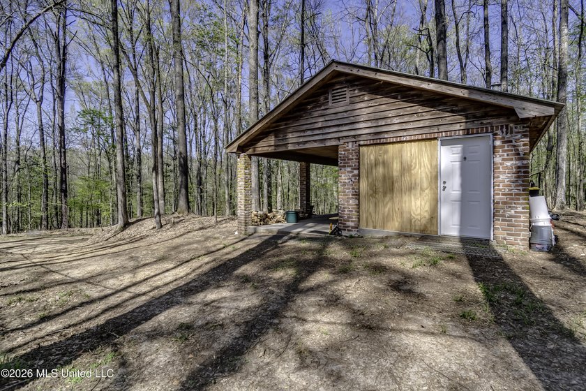 Located just outside of Port Gibson, this 44.16+/- surveyed acre - photo 48