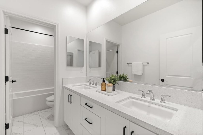 15862 Pomerol Ln - photo 11