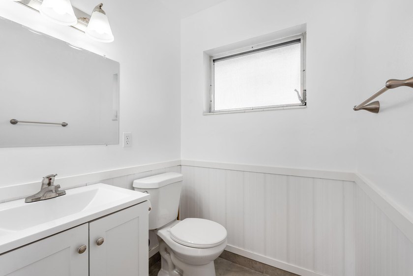 1 bedroom 1.5 baths. Fully remodeled. Enjoy vibrant living in - photo 10