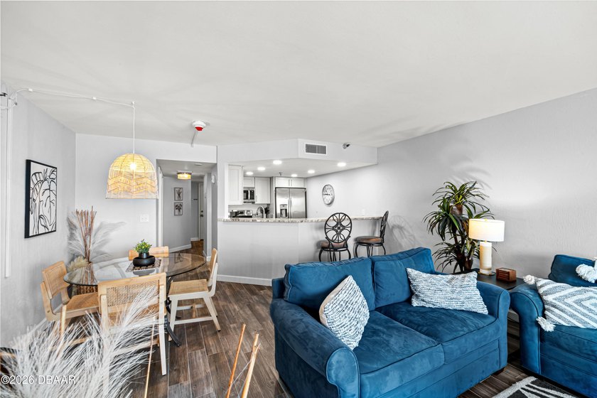 Limited-Time Financing Incentive! Qualified buyers may receive a - photo 12