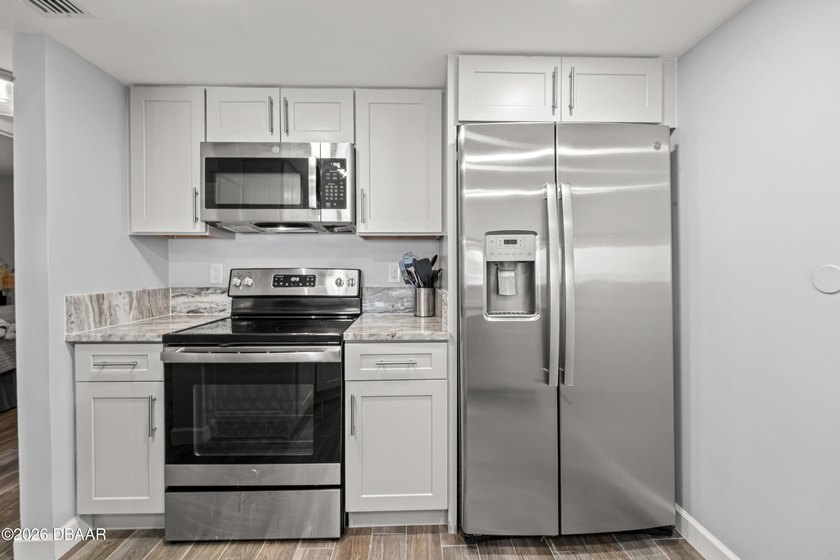 Limited-Time Financing Incentive! Qualified buyers may receive a - photo 20