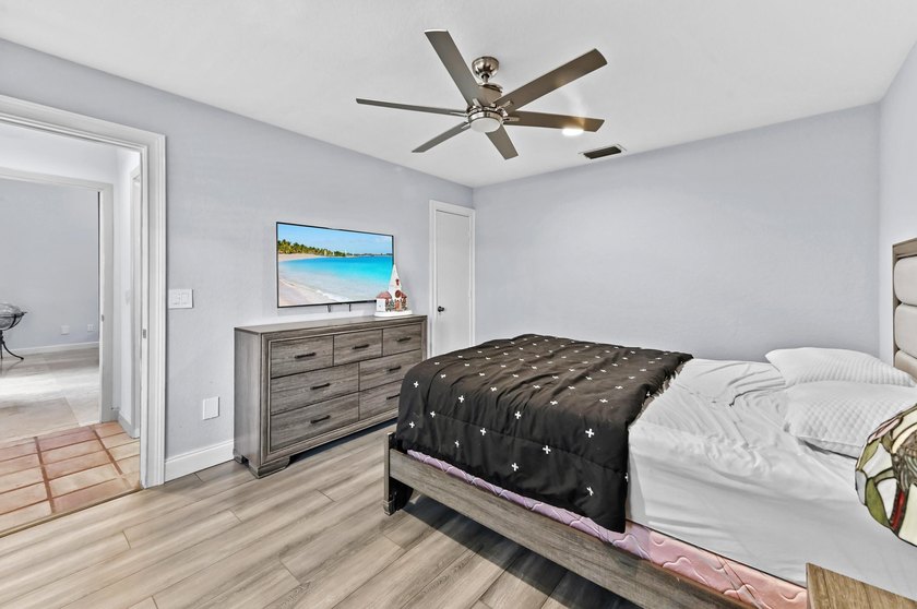 Welcome to Coquina Lakes! This well-maintained 1-story home - photo 20
