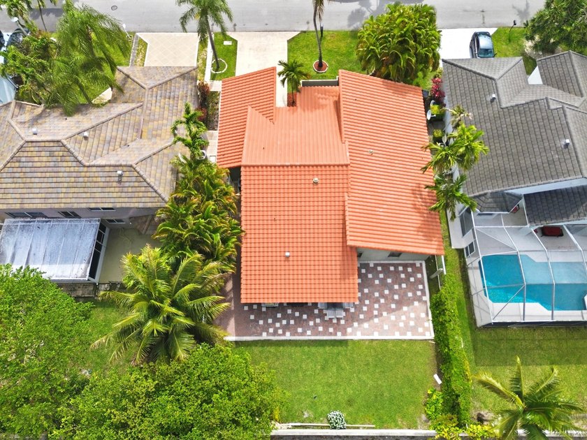 Welcome to Coquina Lakes! This well-maintained 1-story home - photo 26