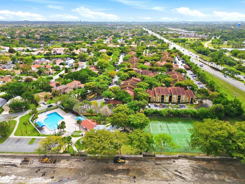 Welcome to Coquina Lakes! This well-maintained 1-story home - photo 29