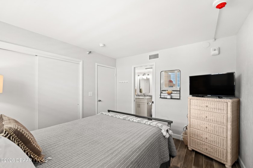 Limited-Time Financing Incentive! Qualified buyers may receive a - photo 46