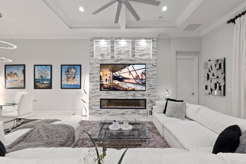 Welcome to your dream home! Nestled in the nicest Port St. Lucie - photo 15
