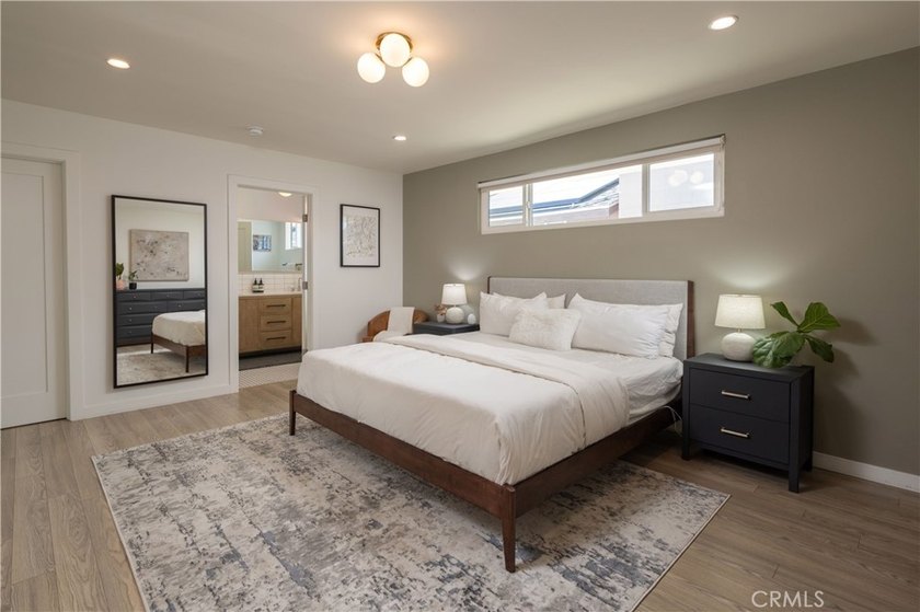 Welcome to Pageantry Haus, an impeccably updated four-bedroom - photo 21