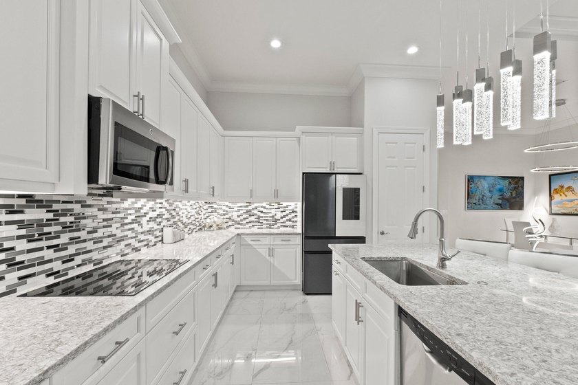 Welcome to your dream home! Nestled in the nicest Port St. Lucie - photo 21
