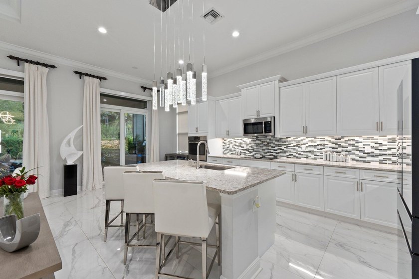 Welcome to your dream home! Nestled in the nicest Port St. Lucie - photo 22