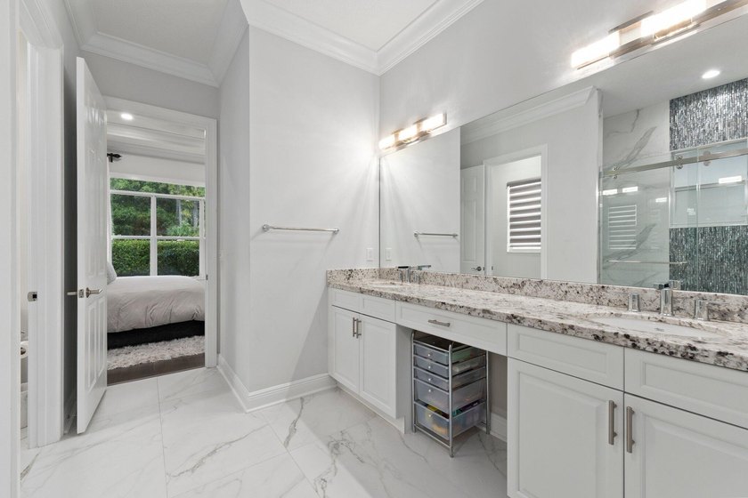 Welcome to your dream home! Nestled in the nicest Port St. Lucie - photo 32