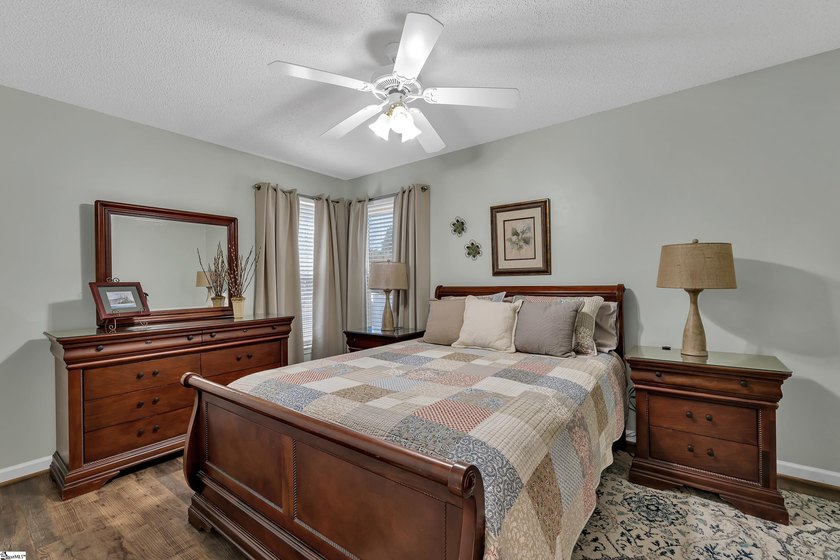 Welcome home to this charming split-bedroom RANCH, a - photo 14