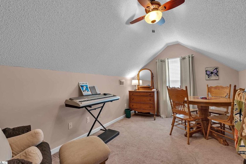 Welcome home to this charming split-bedroom RANCH, a - photo 18