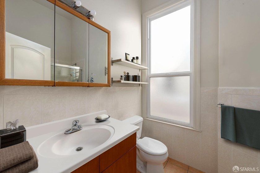 645-647 &amp; 637-639 and Clement Street, San Francisco is an - photo 20