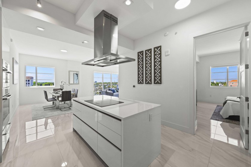 Located in the heart of Downtown Boca, Tower 155 is everything - photo 9