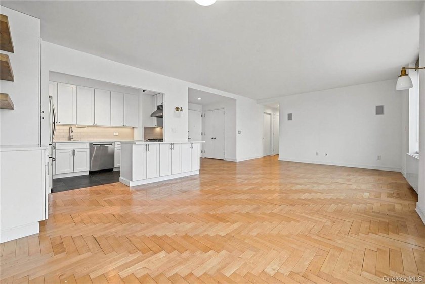 Welcome to Residence 19L at 220 Riverside Boulevard, a spacious - photo 11
