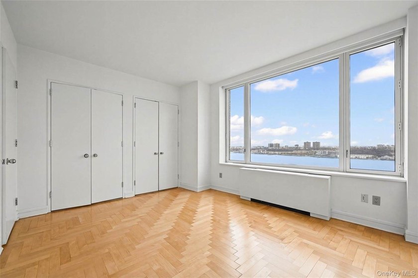 Welcome to Residence 19L at 220 Riverside Boulevard, a spacious - photo 18
