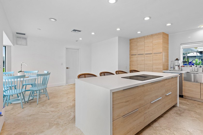 Welcome to this exceptional single-story waterfront residence in - photo 11
