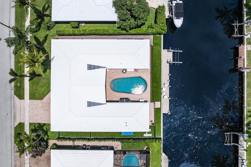 Welcome to this exceptional single-story waterfront residence in - photo 36