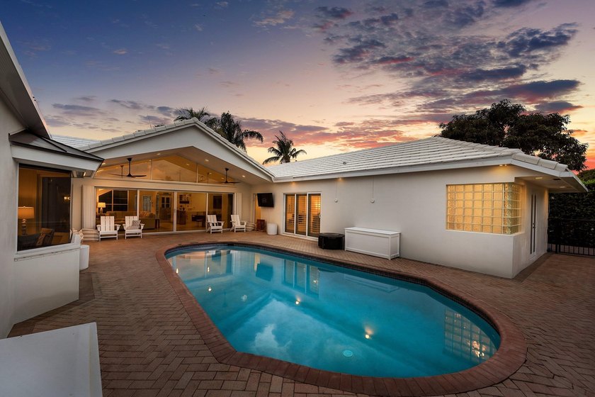 Welcome to this exceptional single-story waterfront residence in - photo 47