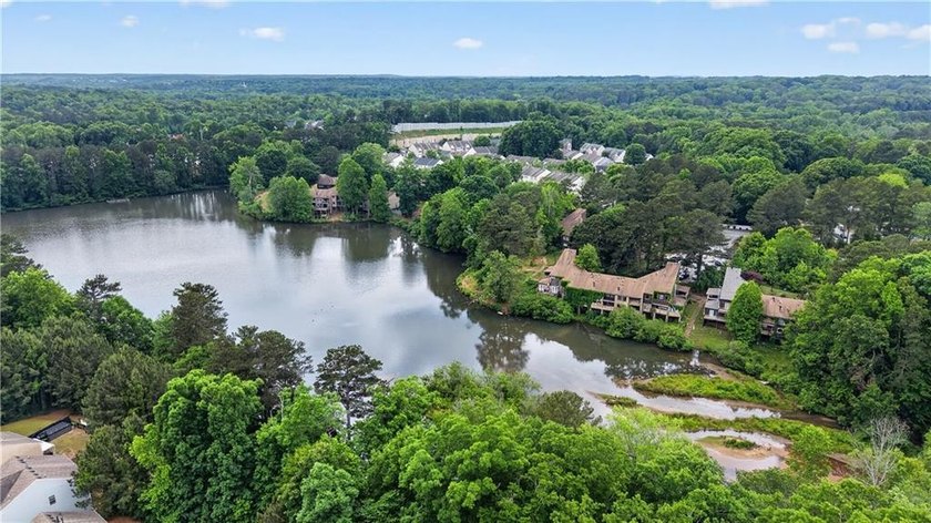 Nestled in a peaceful Decatur community, this beautifully - photo 23