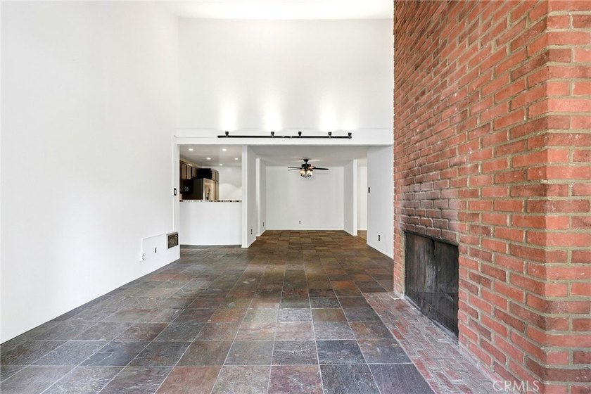 Welcome to this upper-level 2-bedroom, 2-bath condo offering 1 - photo 16