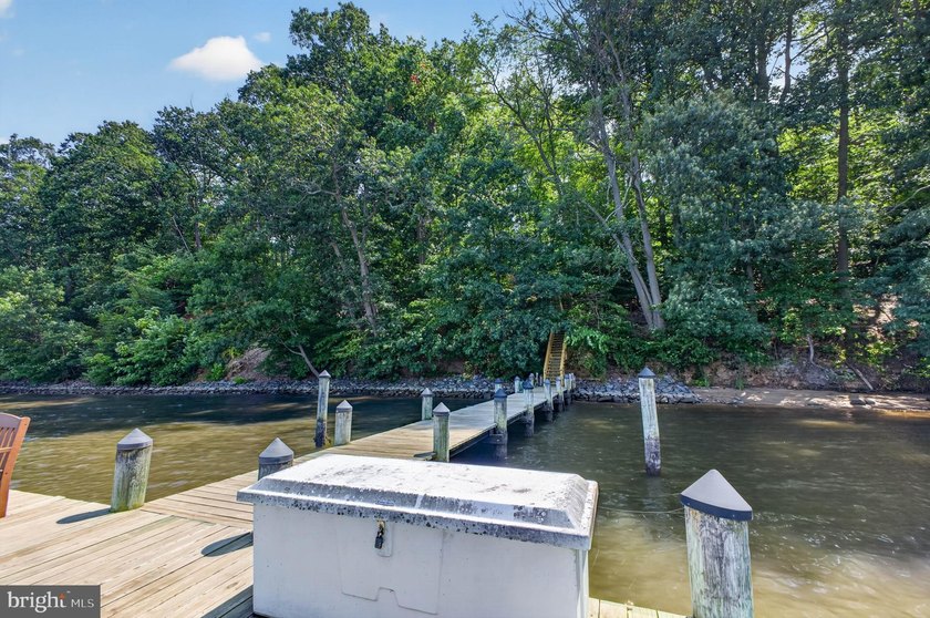 Beautiful waterfront on nearly 7 acres. Spacious composite deck - photo 31