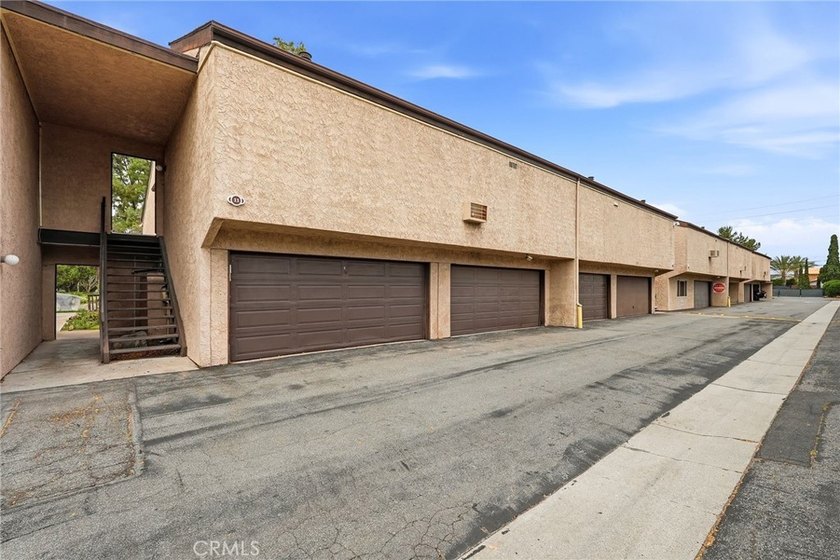 Welcome to this upper-level 2-bedroom, 2-bath condo offering 1 - photo 38