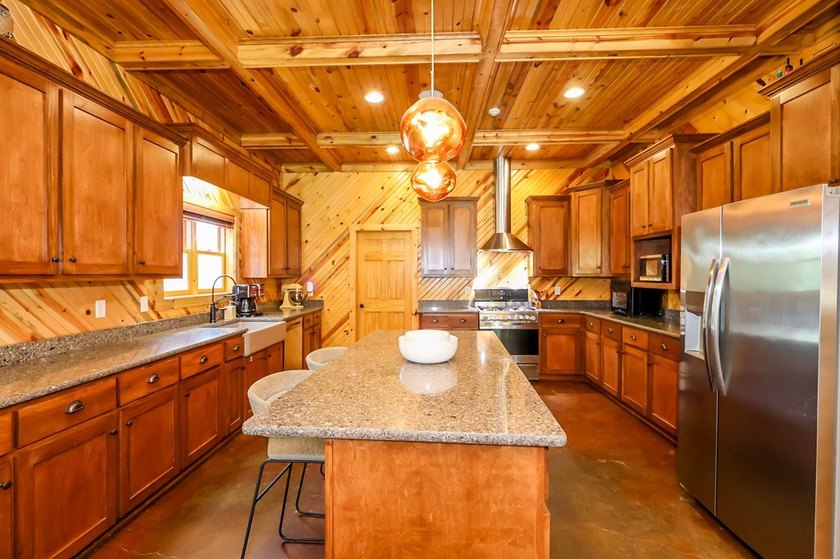 Exceptional opportunity to own a private 66 acre estate just - photo 6