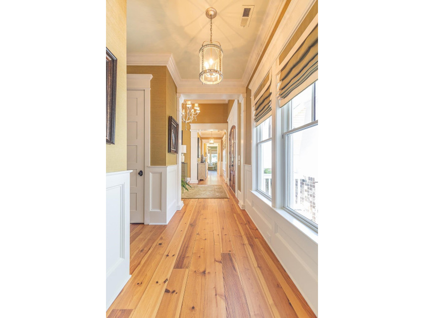 Welcome to an extraordinary waterfront residence in the Island - photo 28