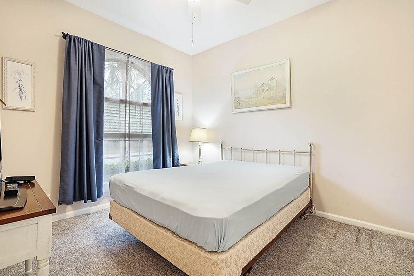 *NEW ROOF IN 2025* Welcome to this beautifully maintained 3-bed - photo 15