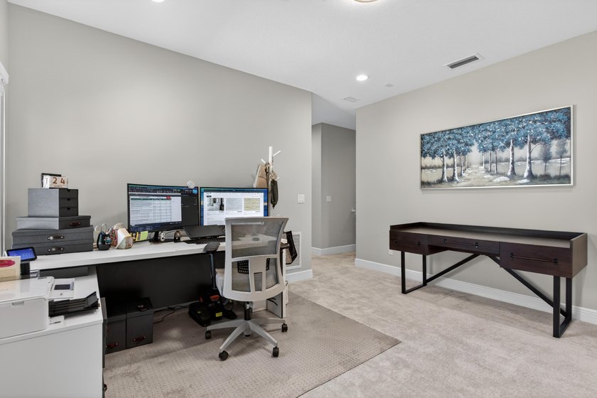 Beautifully upgraded 4BR / 2.5BA corner unit featuring an - photo 21