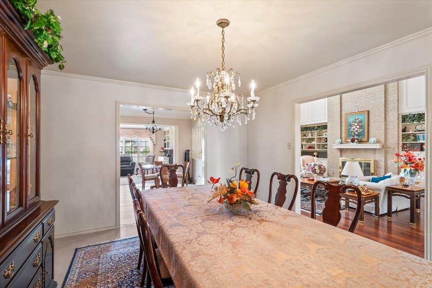 Nestled in the heart of Lakeridge and perfectly positioned on - photo 22