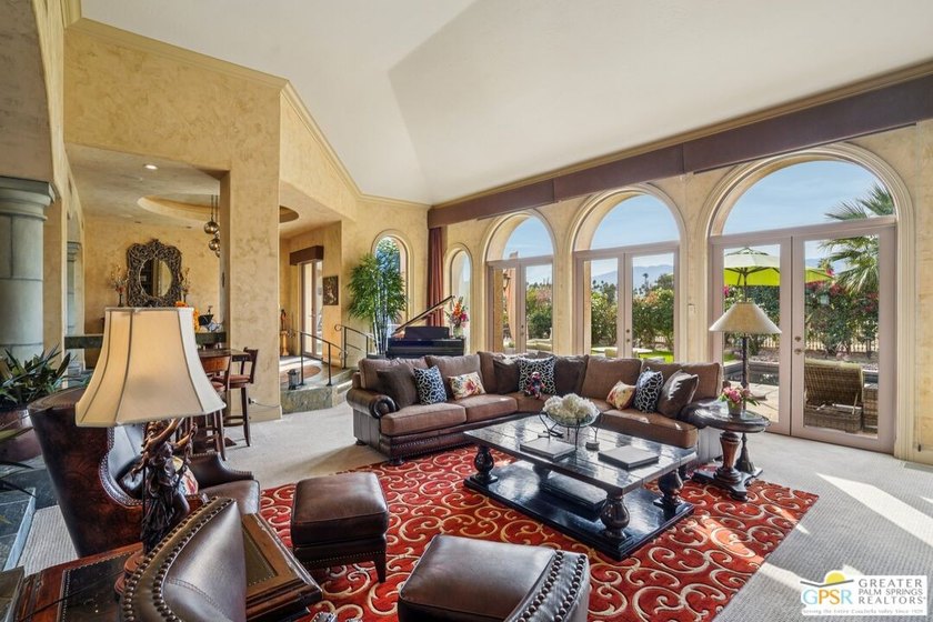 Sophisticated luxury meets timeless elegance in this exceptional - photo 13