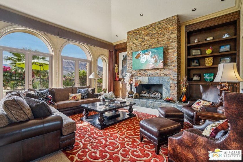 Sophisticated luxury meets timeless elegance in this exceptional - photo 14