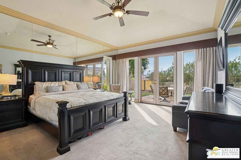 Sophisticated luxury meets timeless elegance in this exceptional - photo 34