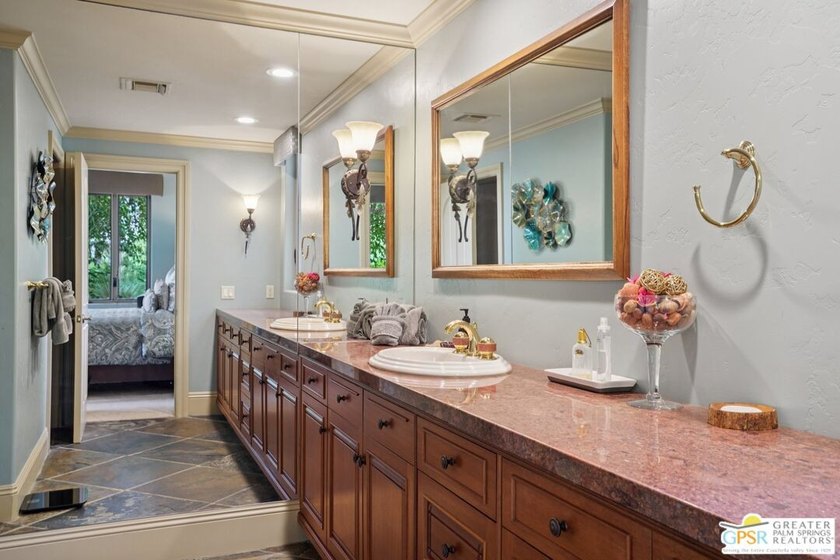 Sophisticated luxury meets timeless elegance in this exceptional - photo 43