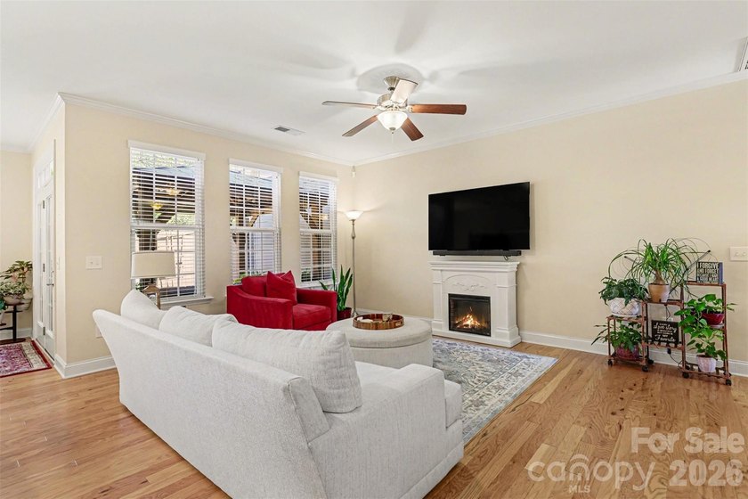 Welcome to one of the most desirable townhomes in charming - photo 5