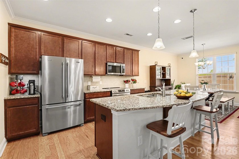 Welcome to one of the most desirable townhomes in charming - photo 10