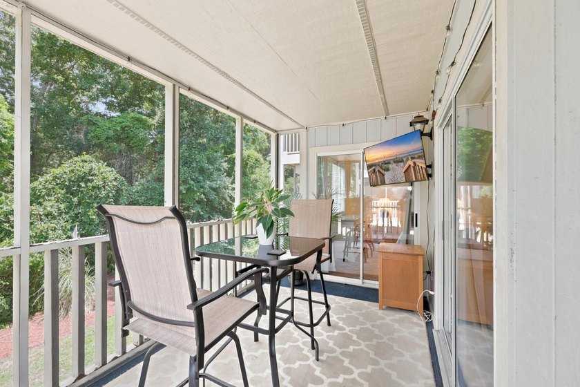 Welcome to this well-maintained 2-bedroom, 2-bathroom condo - photo 20