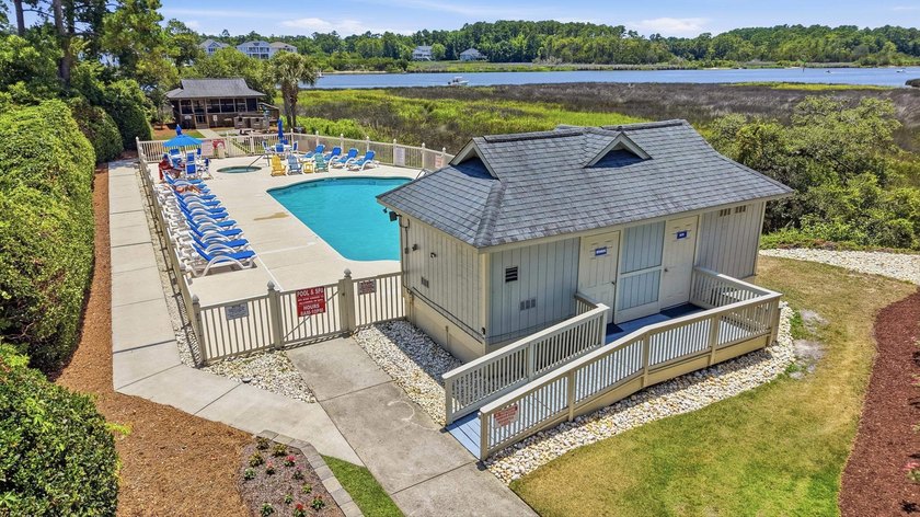 Welcome to this well-maintained 2-bedroom, 2-bathroom condo - photo 24