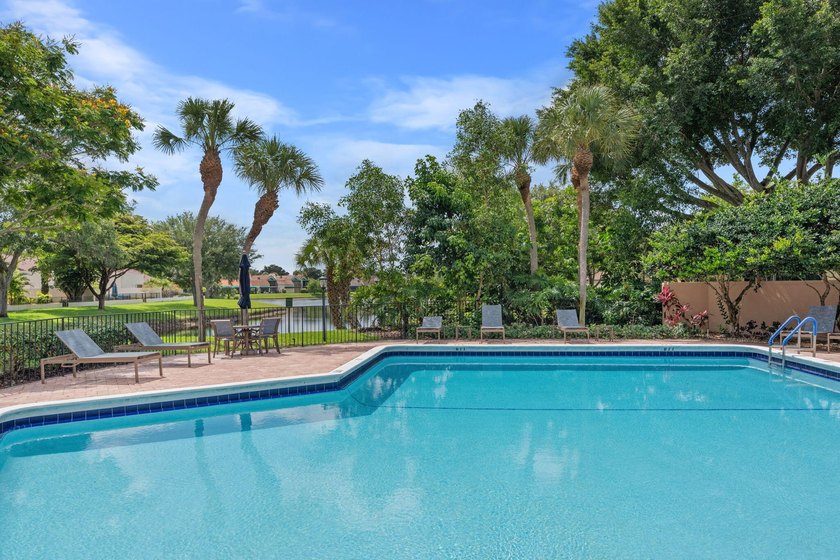 Welcome to refined living in this impeccably upgraded 3-bedroom - photo 31