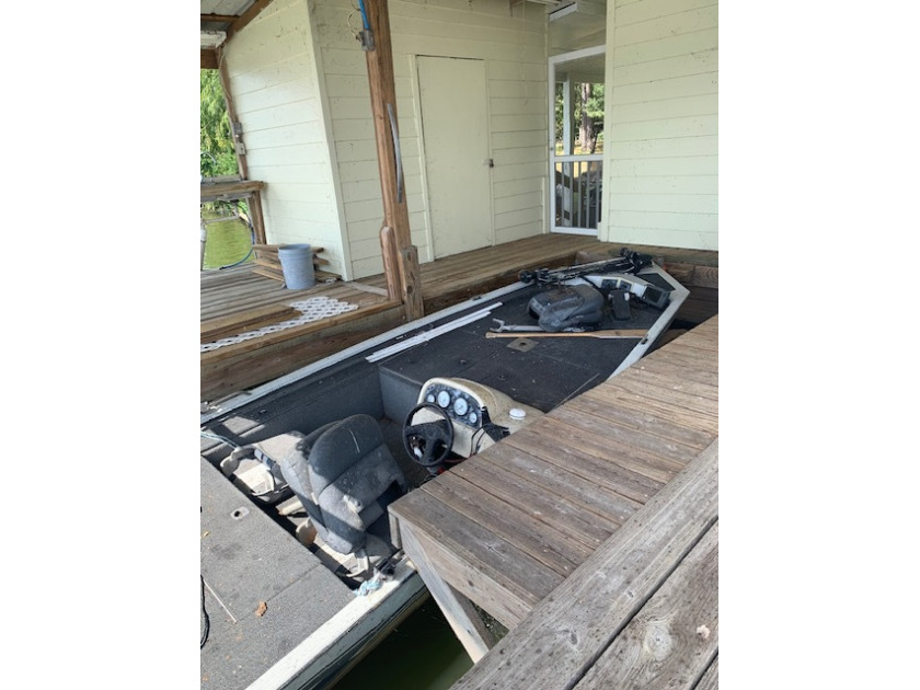 Boat Slip, Utility Room. - photo 22