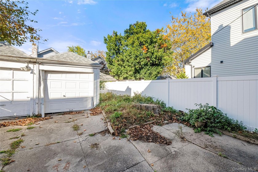 4 bedroom colonial located in the East Midwood section of - photo 2