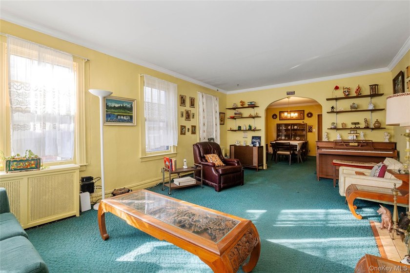 4 bedroom colonial located in the East Midwood section of - photo 5