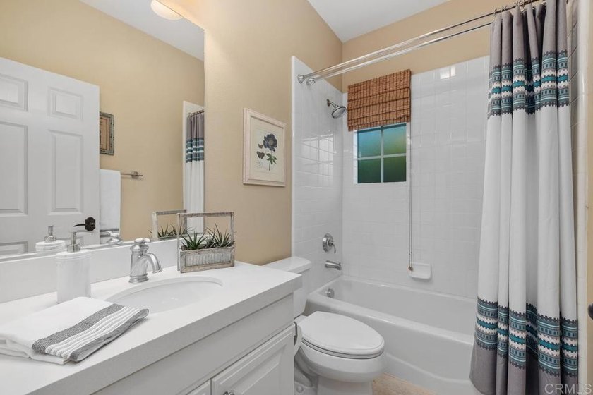 Experience the Coveted Coastal Solana Beach Lifestyle! Just down - photo 18
